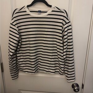 Old Navy Vintage Black and White Striped Long Sleeve Tee